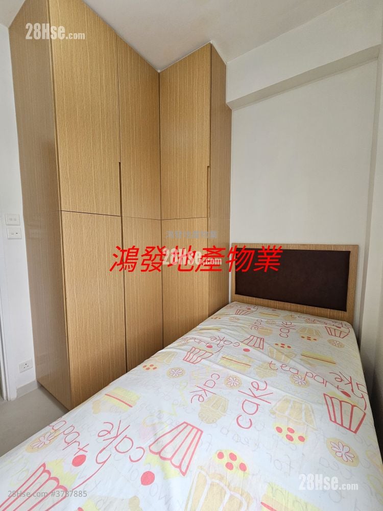 Ample Building Sell 2 Bedrooms , 1 Bathroom 410 ft²