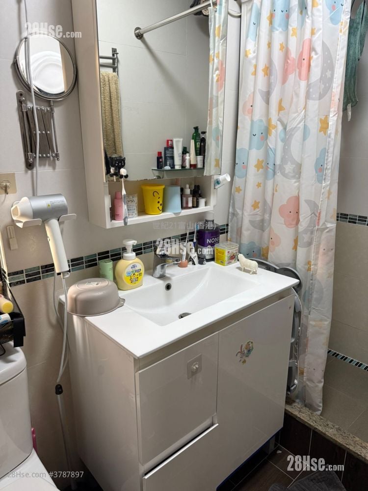 Bay View Garden Sell 1 Bedroom , 1 Bathroom 400 ft²