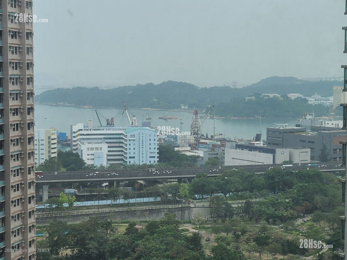 Metro Harbour View Sell 2 Bedrooms , 1 Bathroom 415 ft²