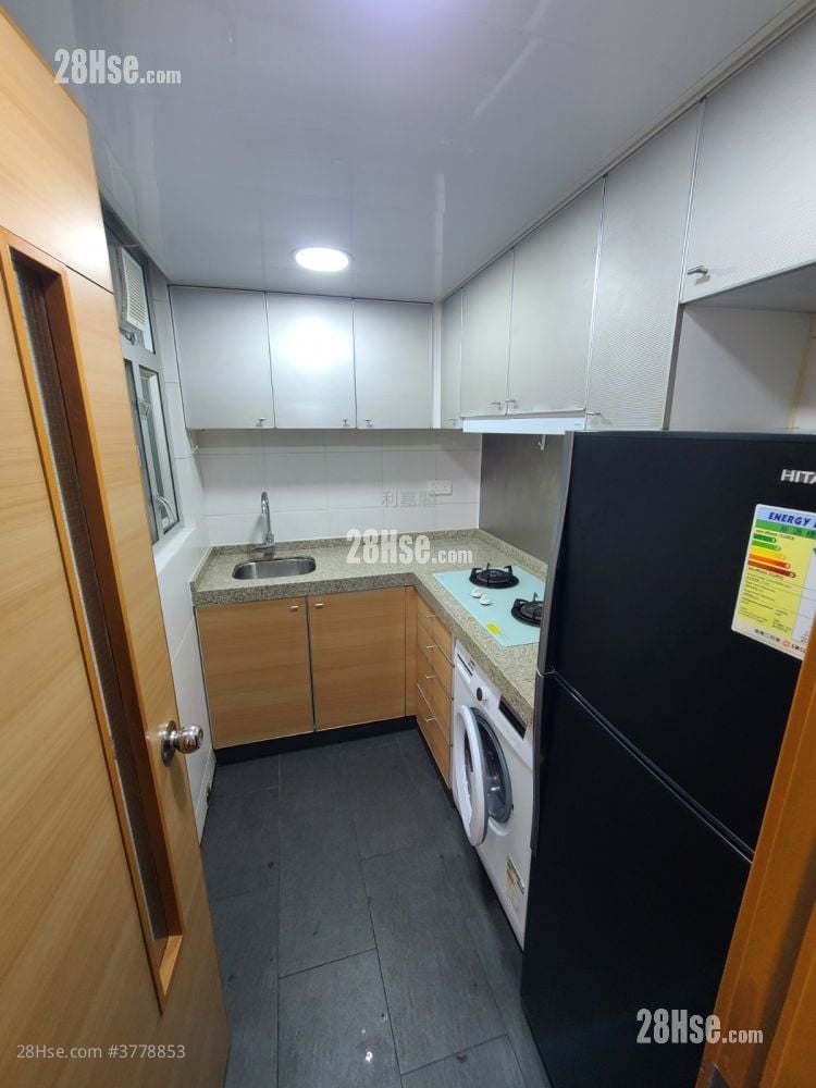 Metro Harbour View Sell 2 Bedrooms , 1 Bathroom 415 ft²