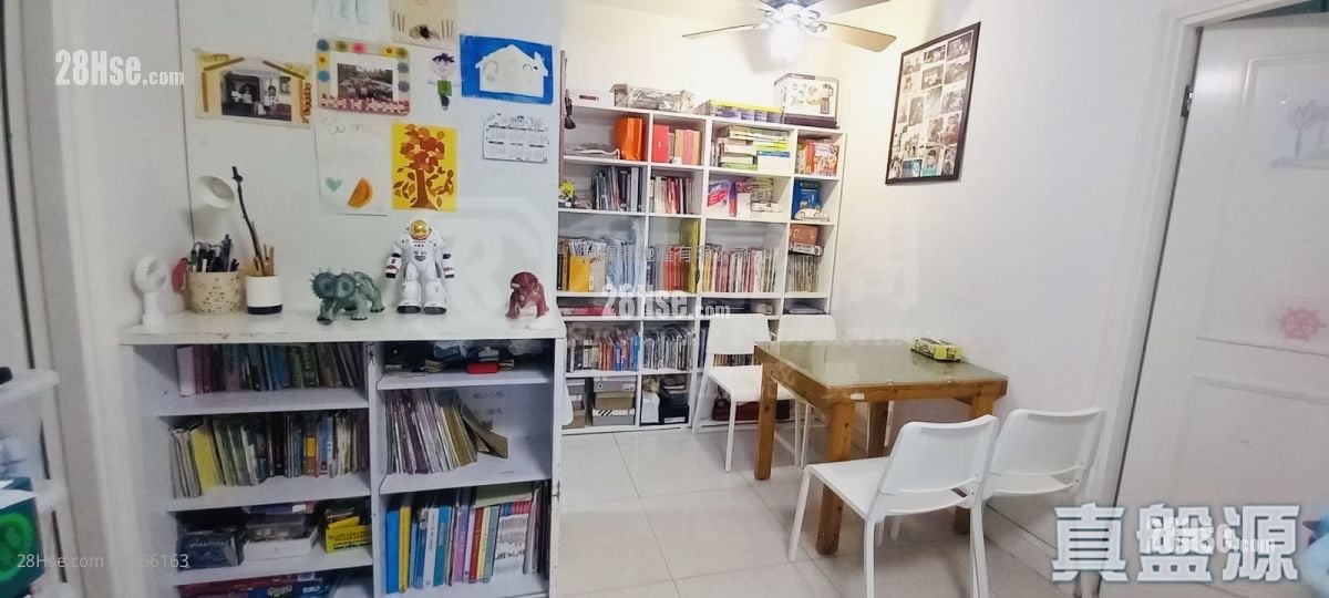 城中駅 售盘 2 房 , 1 浴室 513 平方尺