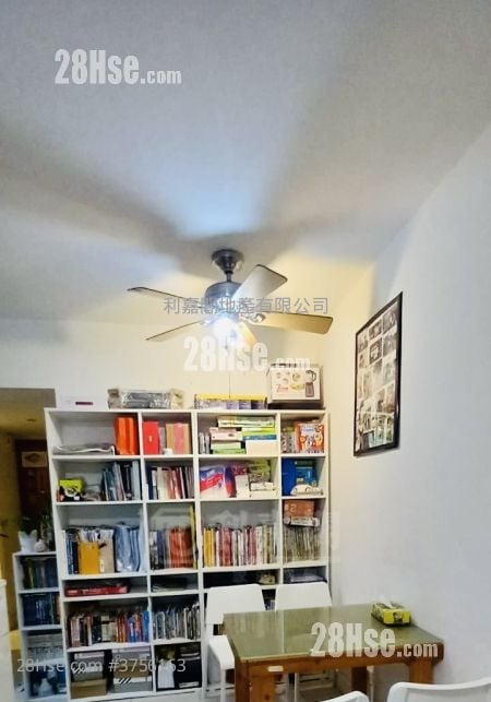 城中駅 售盘 2 房 , 1 浴室 513 平方尺