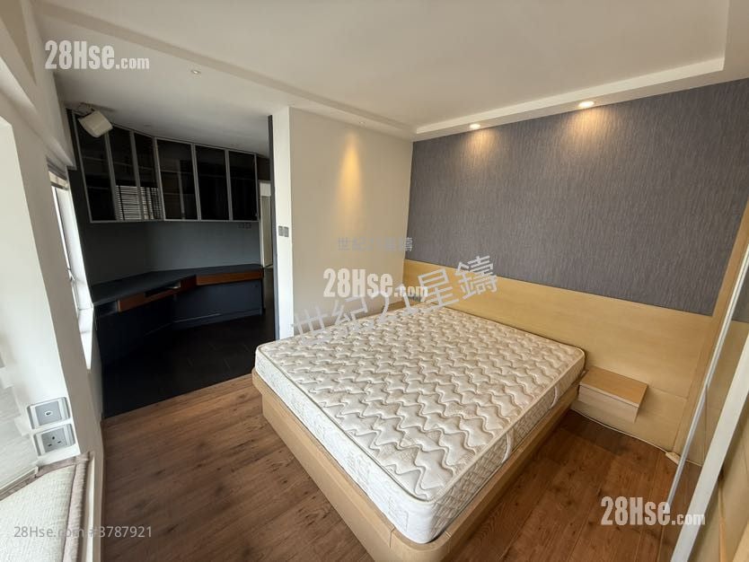 海怡半岛 售盘 1 房 584 平方尺