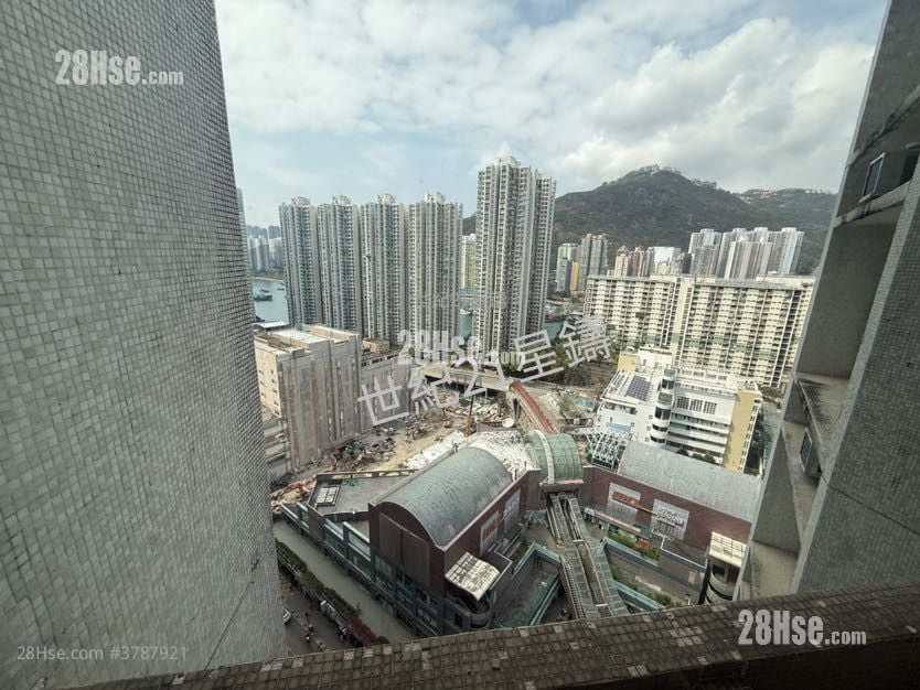 海怡半岛 售盘 1 房 584 平方尺