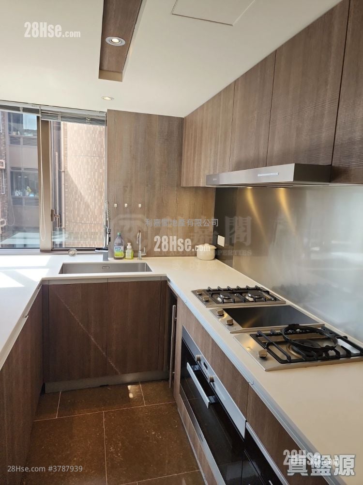 Island Garden Sell 4 Bedrooms 1,188 ft²