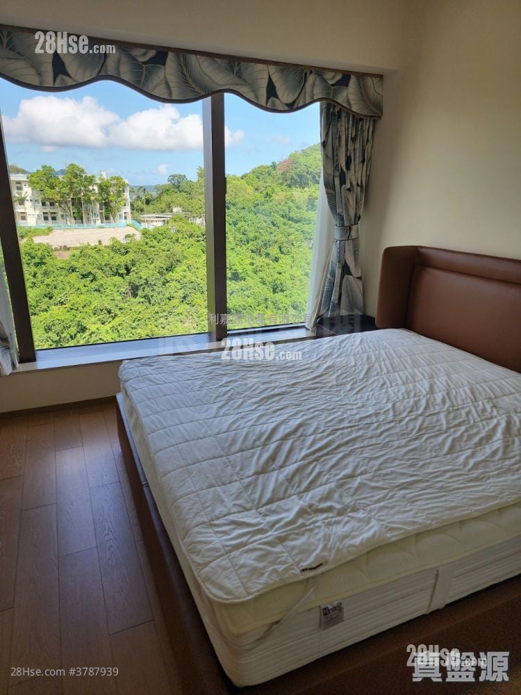 Island Garden Sell 4 Bedrooms 1,188 ft²