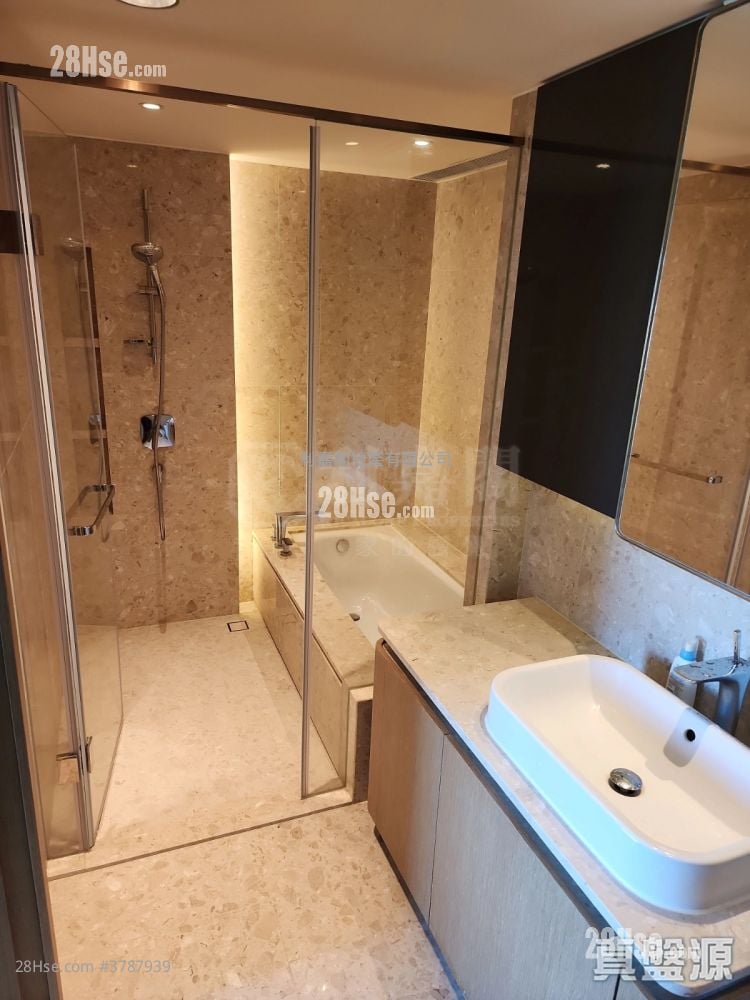 Island Garden Sell 4 Bedrooms 1,188 ft²