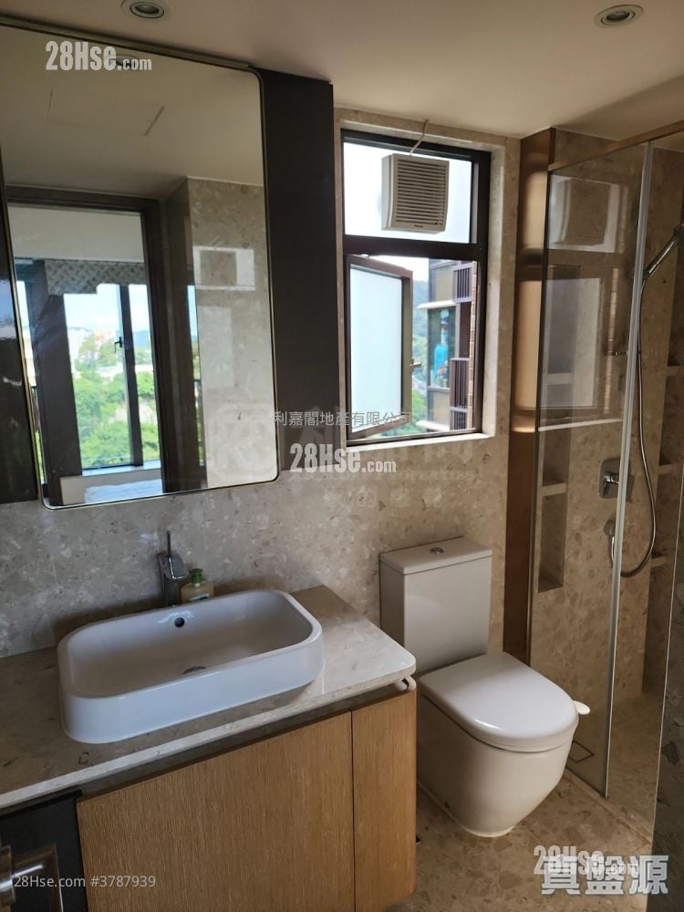 Island Garden Sell 4 Bedrooms 1,188 ft²