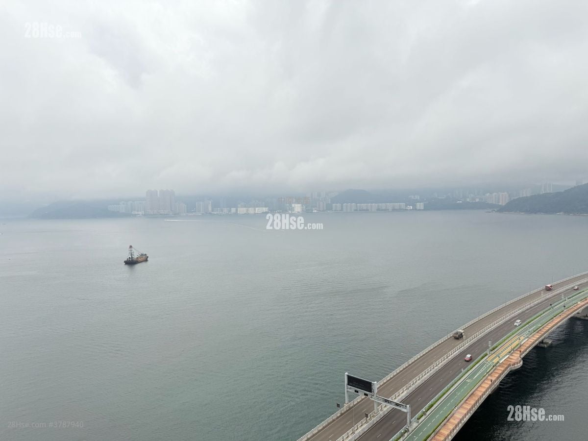 Lp10 Sell 3 Bedrooms 857 ft²