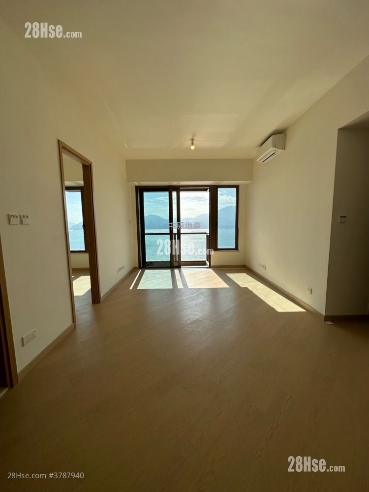 Lp10 Sell 3 Bedrooms 857 ft²