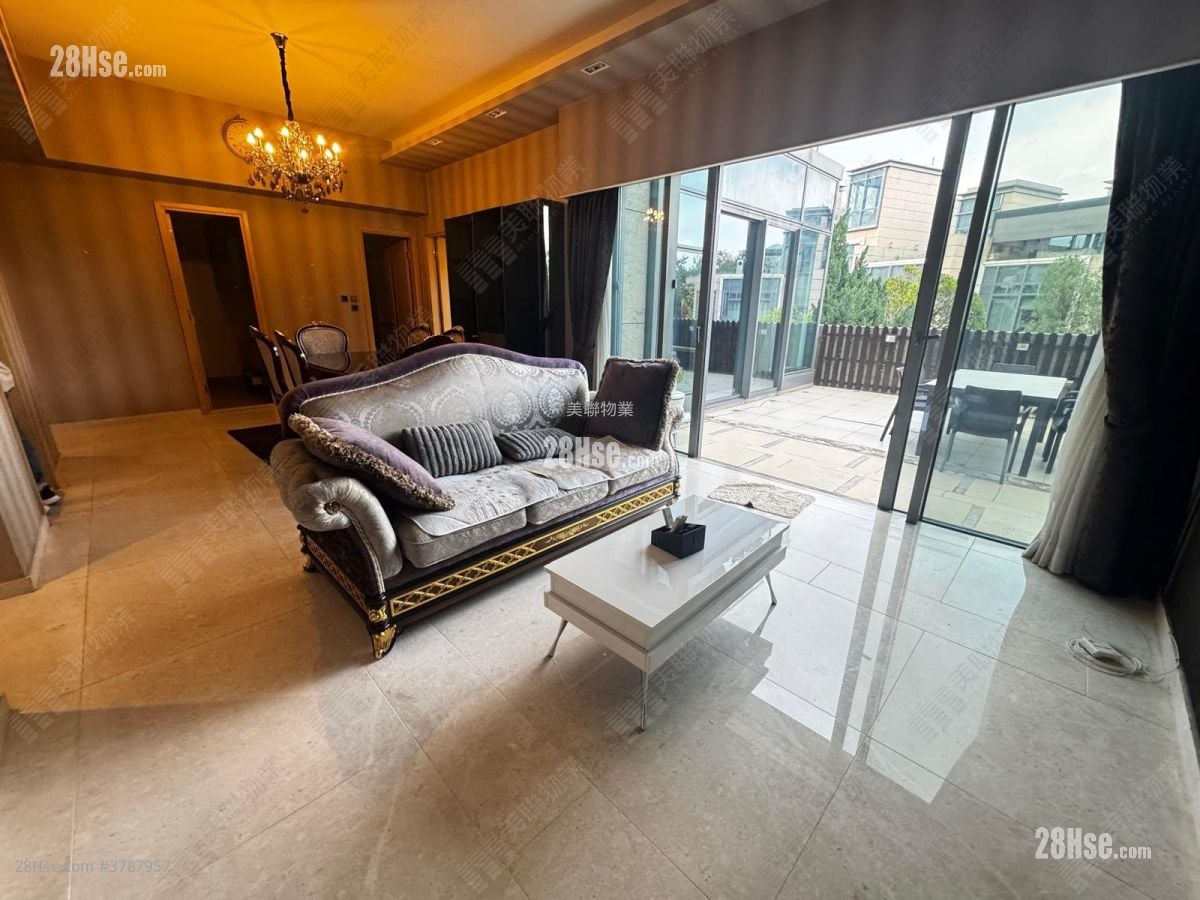 厅: 尔峦 售盘 4 房 , 1 浴室 1,259 平方尺