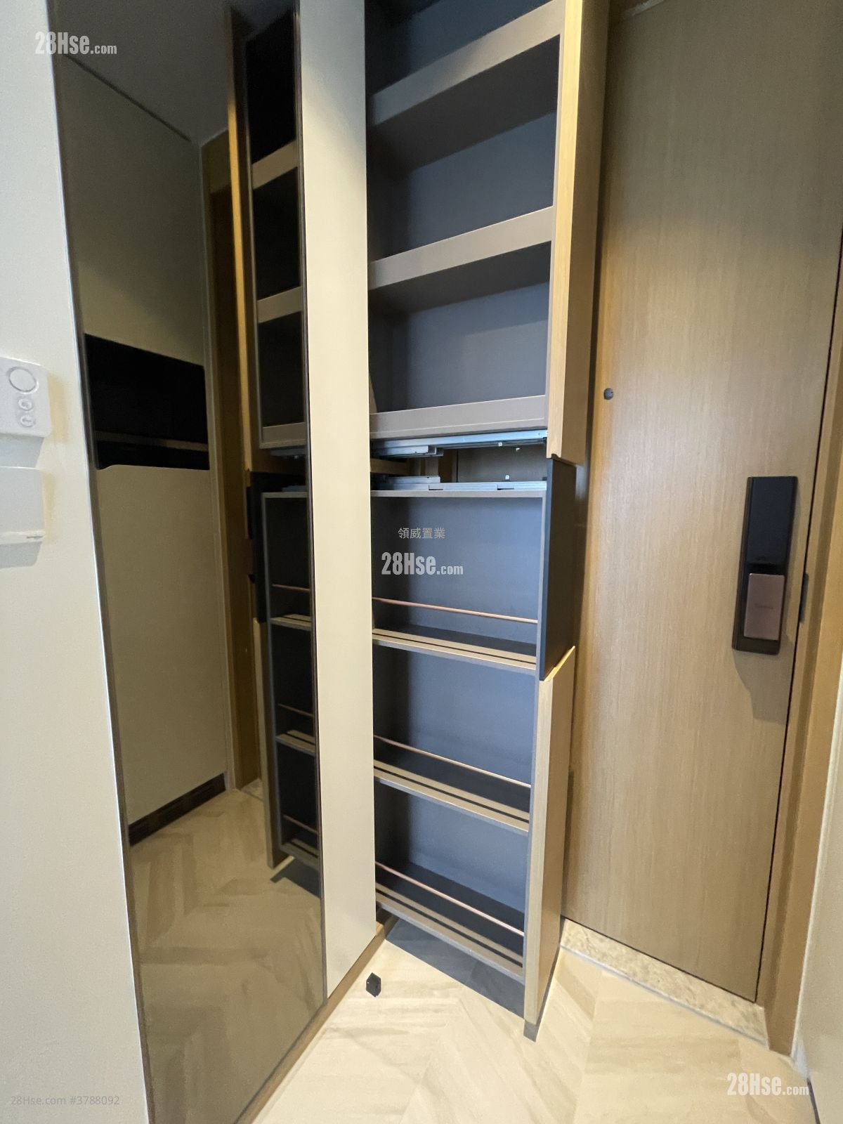 Eight Southpark Rental 1 Bedroom , 1 Bathroom 263 ft²