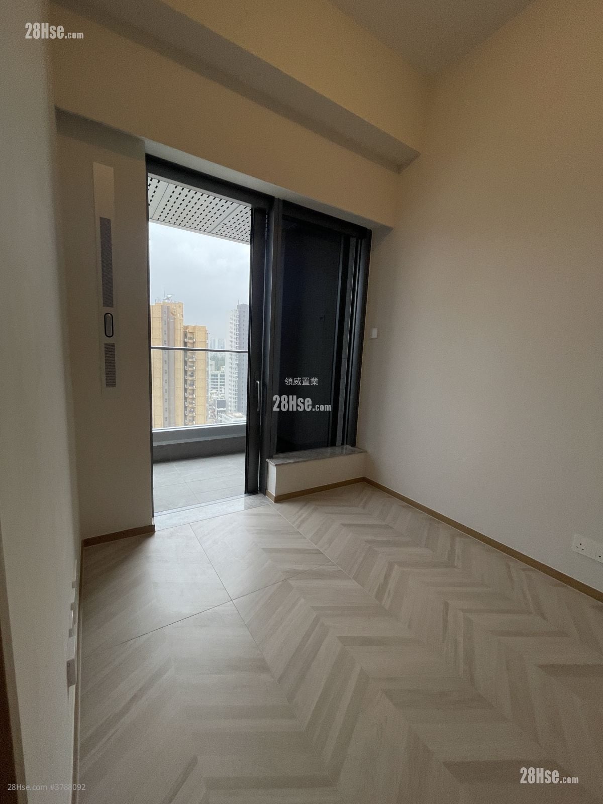 Eight Southpark Rental 1 Bedroom , 1 Bathroom 263 ft²