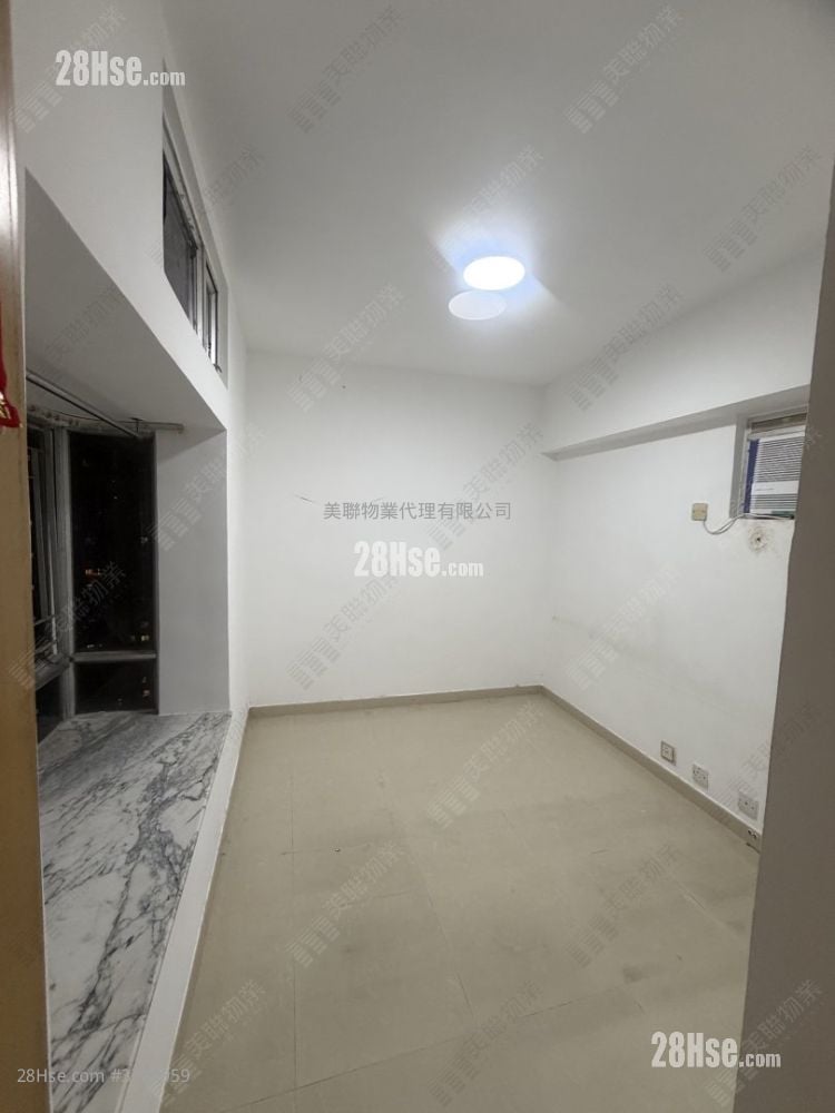 Greenfield Garden Sell 2 Bedrooms , 1 Bathroom 455 ft²