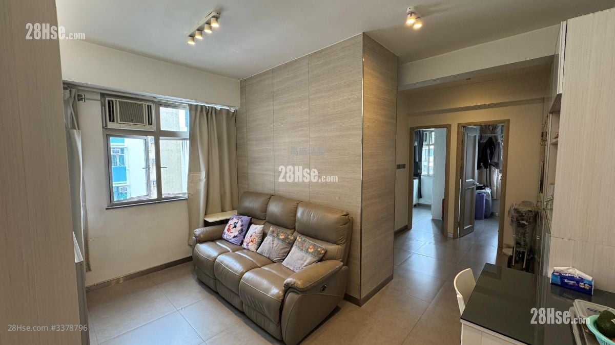 Silver Bright Building Sell 2 Bedrooms , 1 Bathroom 372 ft²
