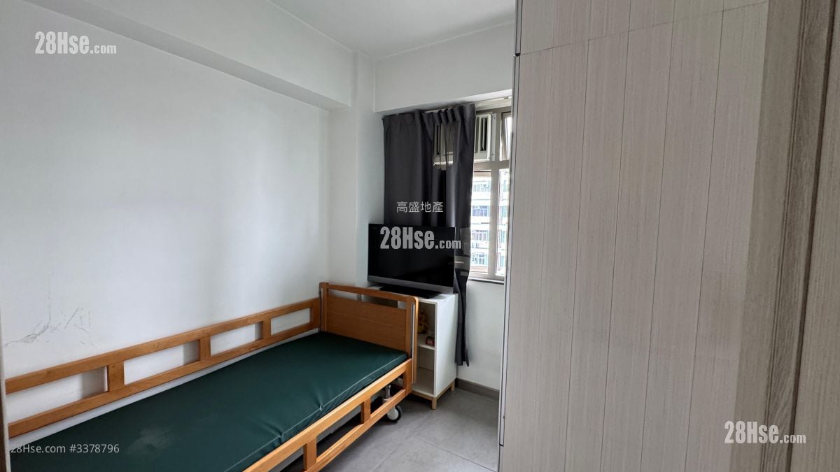 Silver Bright Building Sell 2 Bedrooms , 1 Bathroom 372 ft²