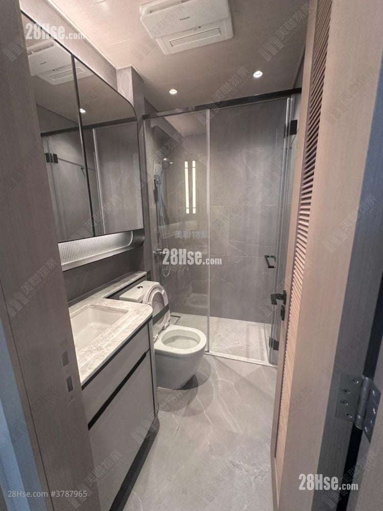 Park Seasons 售盘 2 房 , 1 浴室 437 平方尺