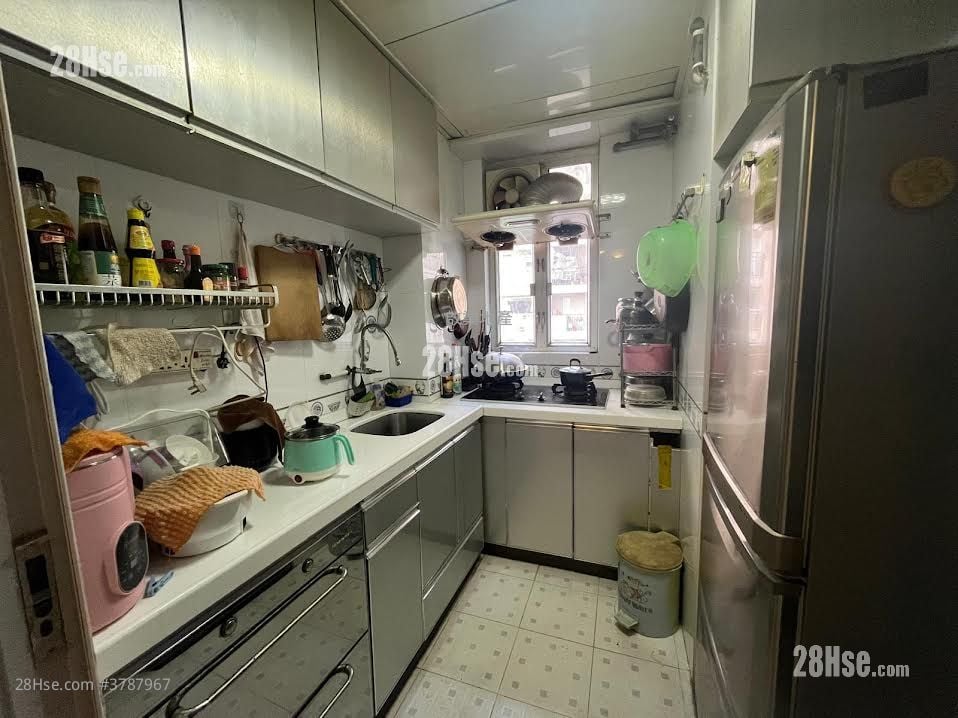 美孚新邨 租盘 3 房 , 1 浴室 666 平方尺