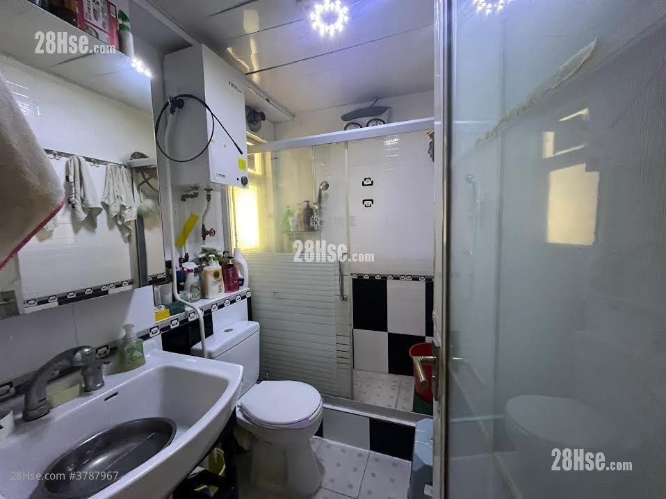 美孚新邨 租盘 3 房 , 1 浴室 666 平方尺