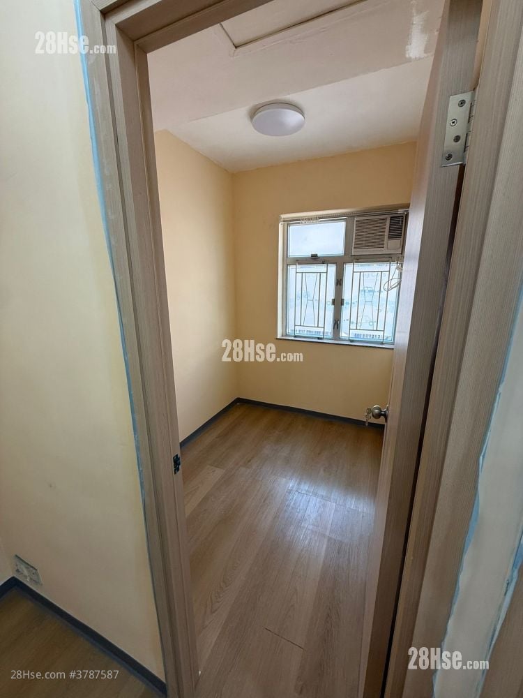 Chung Mei Building Rental 2 Bedrooms , 1 Bathroom 319 ft²