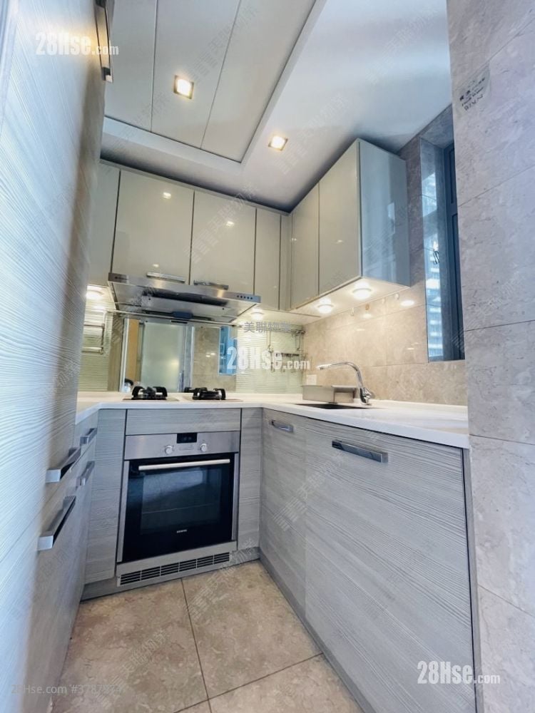 The Wings Sell 3 Bedrooms 708 ft²