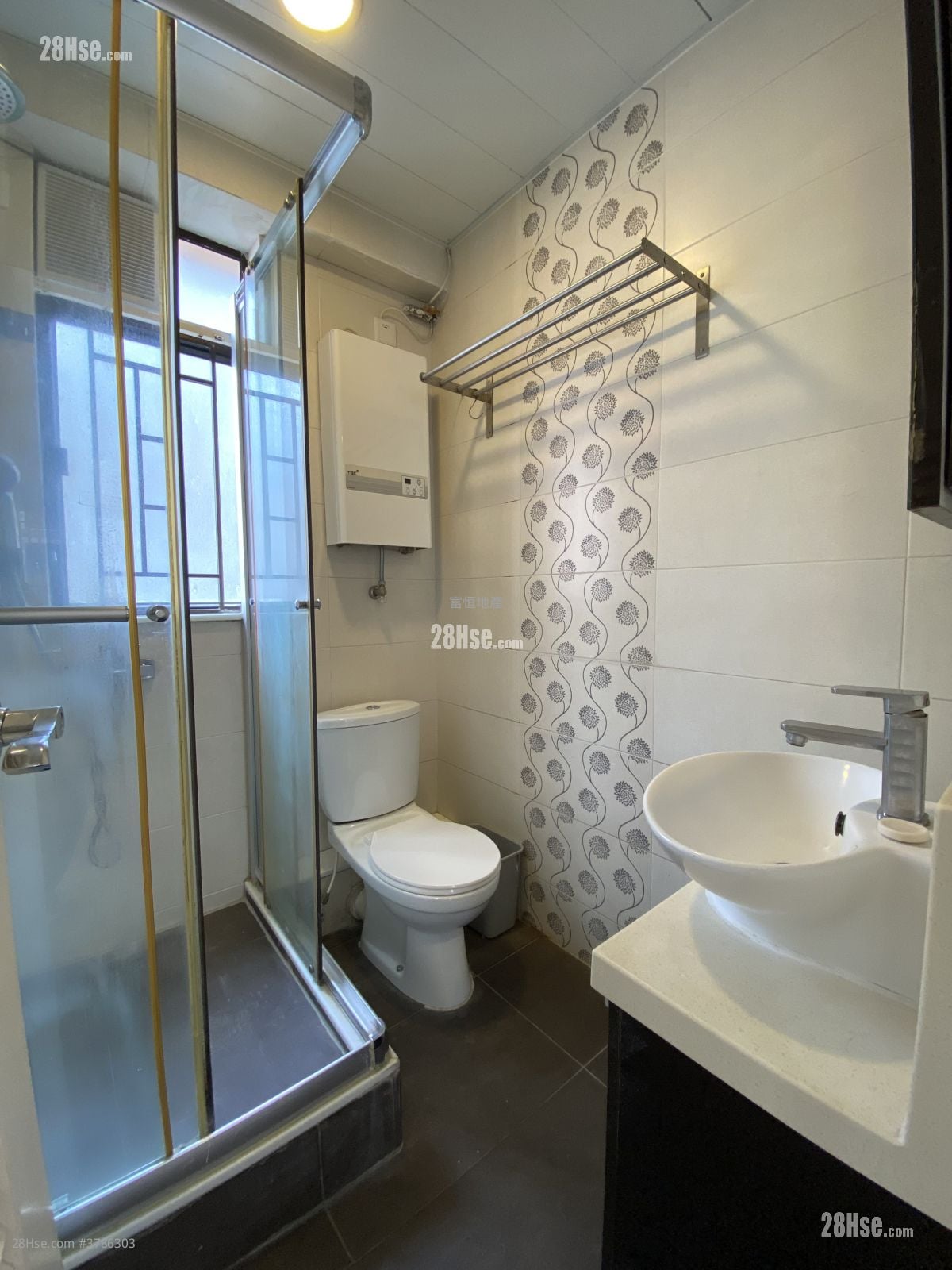 Fortune Building Sell 2 Bedrooms , 1 Bathroom 313 ft²