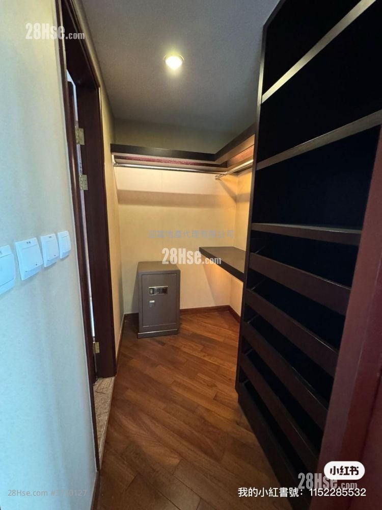 御龙山 租盘 4 房 , 2 浴室 1,847 平方尺