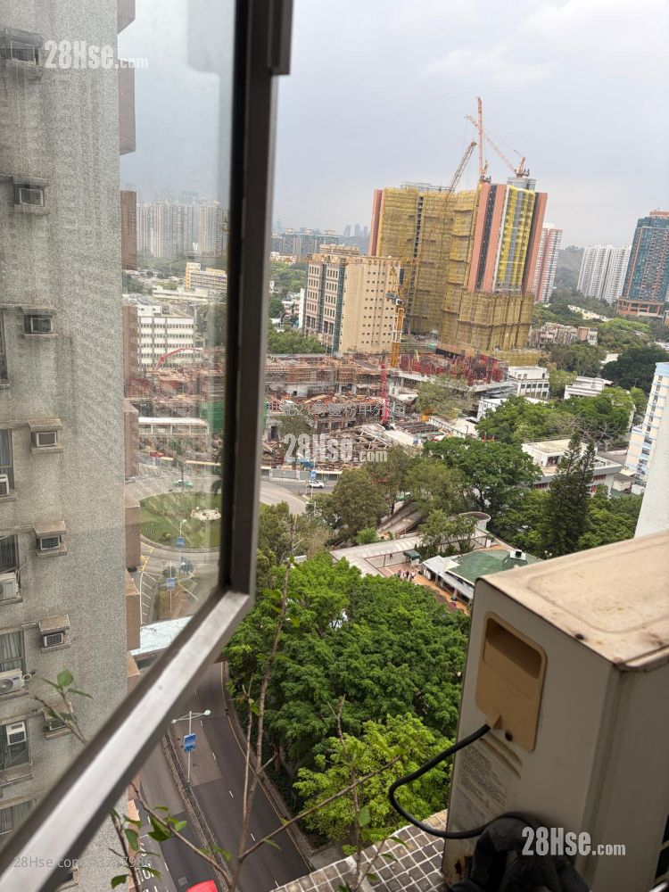 Fanling Town Center Sell 2 Bedrooms , 1 Bathroom 399 ft²