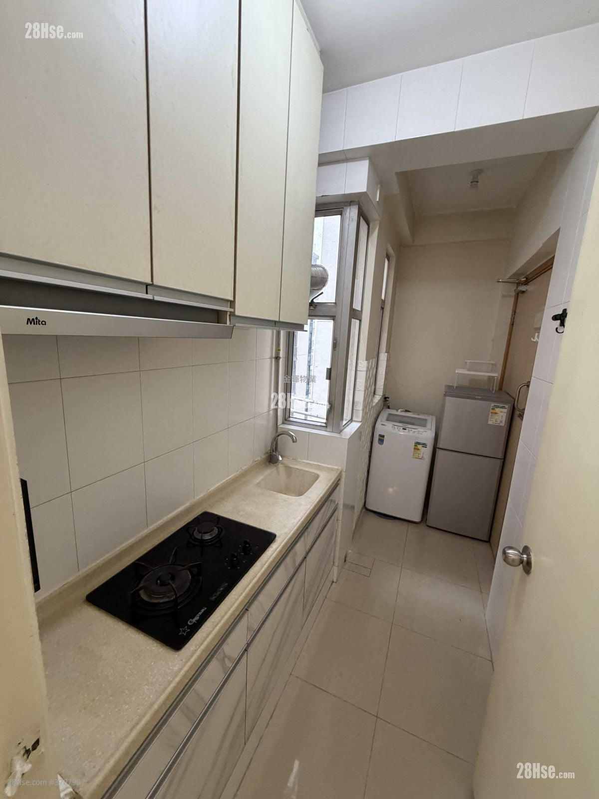Ko Wang Court Rental Studio , 1 Bathroom 276 ft²