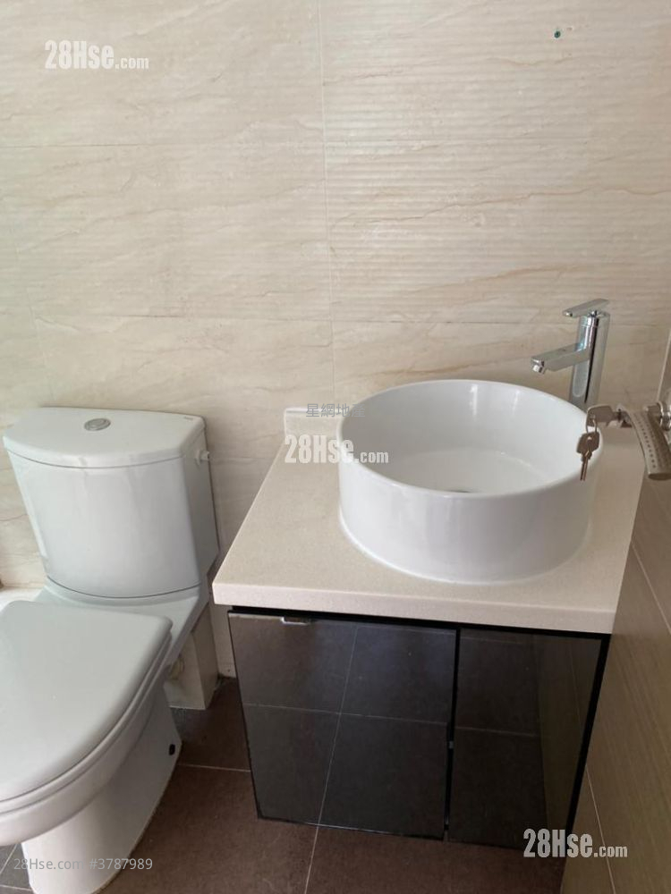 Village Sell 630 ft²