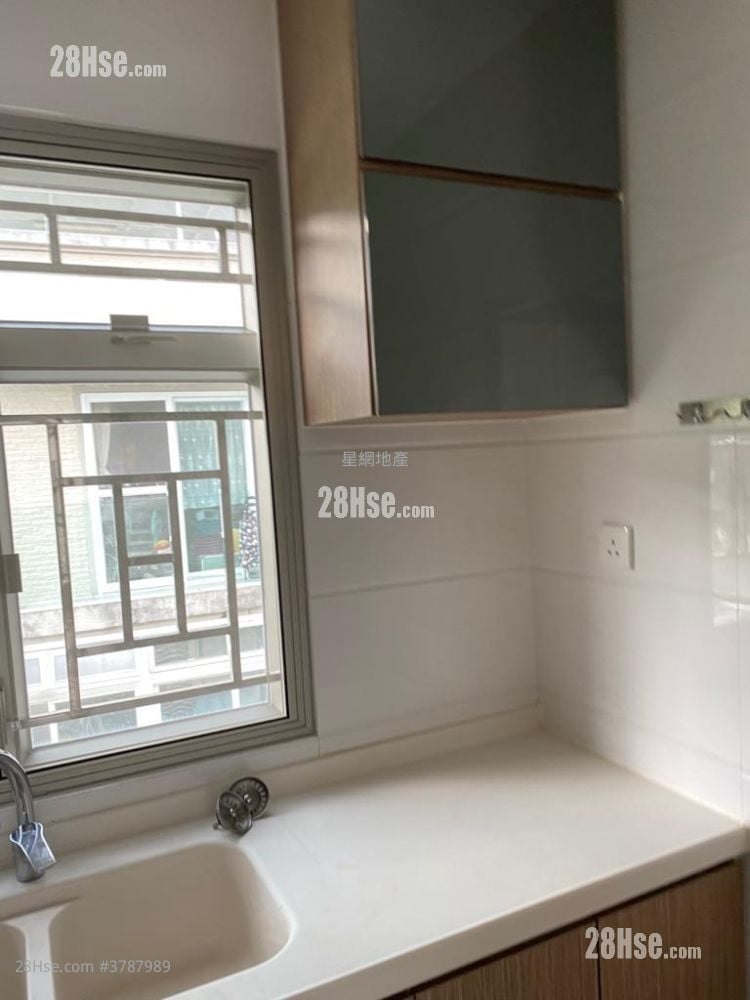 Village Sell 630 ft²