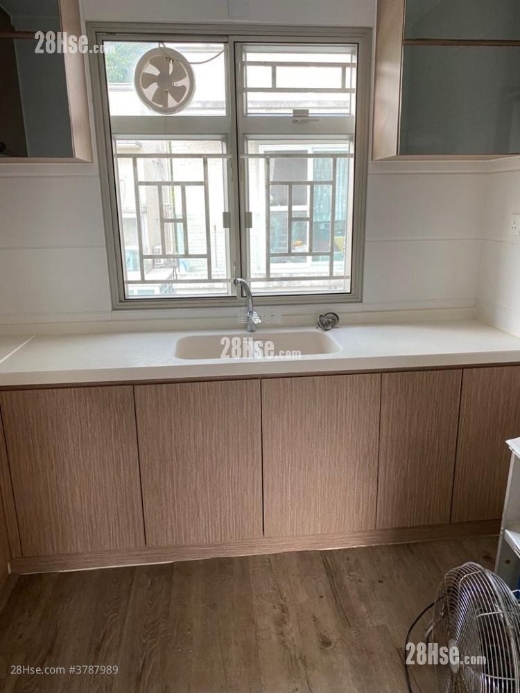 Village Sell 630 ft²