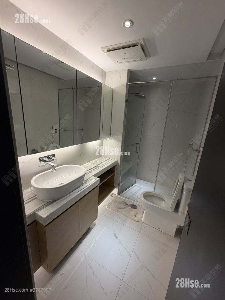 Celestial Heights Rental 1,746 ft²