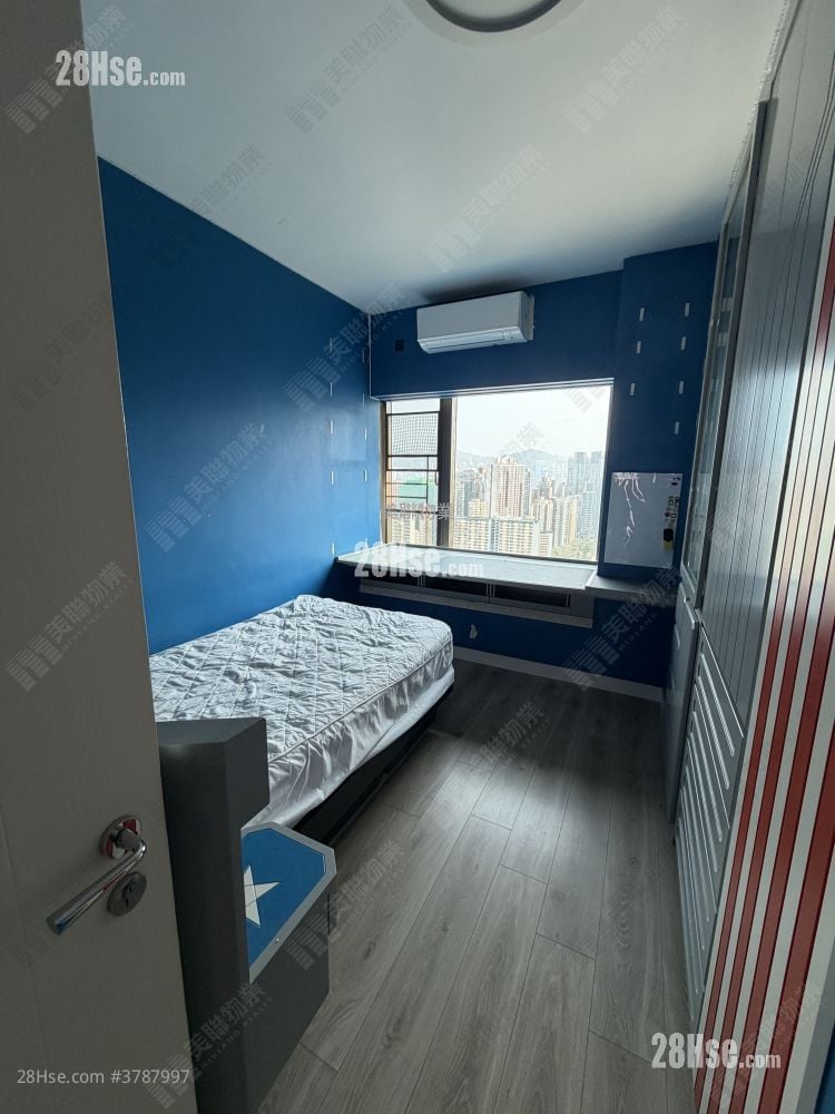 Celestial Heights Rental 1,746 ft²