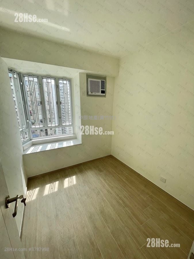 香港仔中心 售盘 3 房 , 2 浴室 721 平方尺