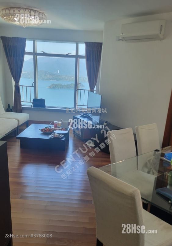 Marbella Sell 3 Bedrooms , 2 Bathrooms 818 ft²