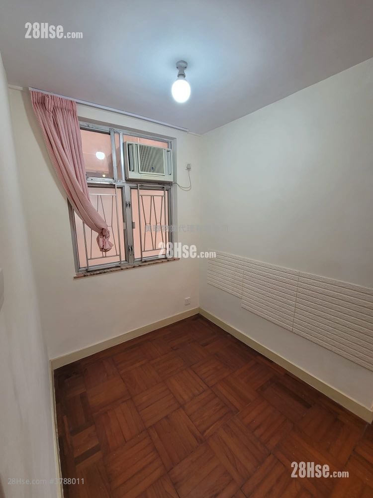 Amoy Gardens Rental 2 Bedrooms , 1 Bathroom 390 ft²