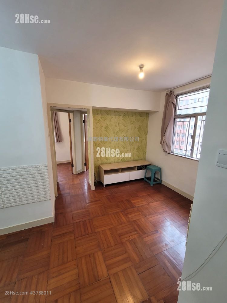 Amoy Gardens Rental 2 Bedrooms , 1 Bathroom 390 ft²