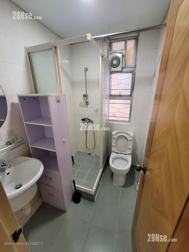 Amoy Gardens Rental 2 Bedrooms , 1 Bathroom 390 ft²