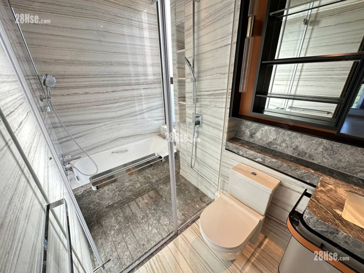 St. Michel Rental 4 Bedrooms , 3 Bathrooms 1,235 ft²