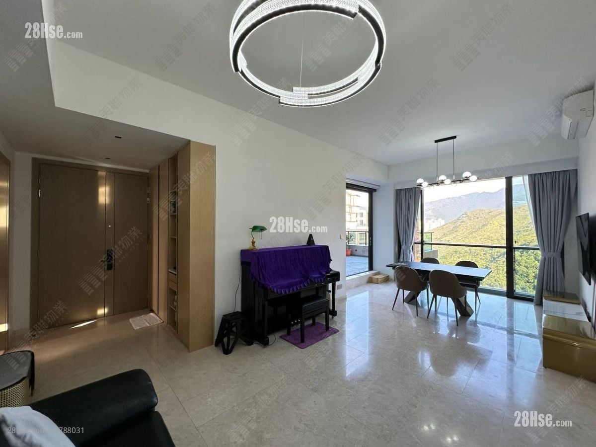 St. Michel Rental 4 Bedrooms , 3 Bathrooms 1,235 ft²