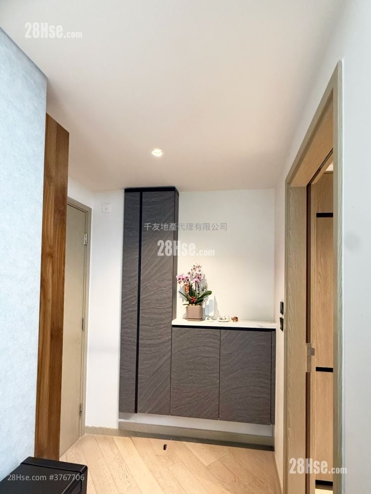 Wetland Seasons Park Rental 3 Bedrooms , 2 Bathrooms 664 ft²