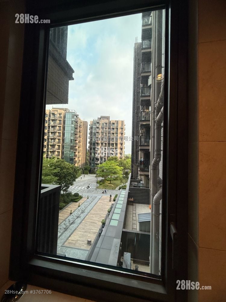 Wetland Seasons Park Rental 3 Bedrooms , 2 Bathrooms 664 ft²