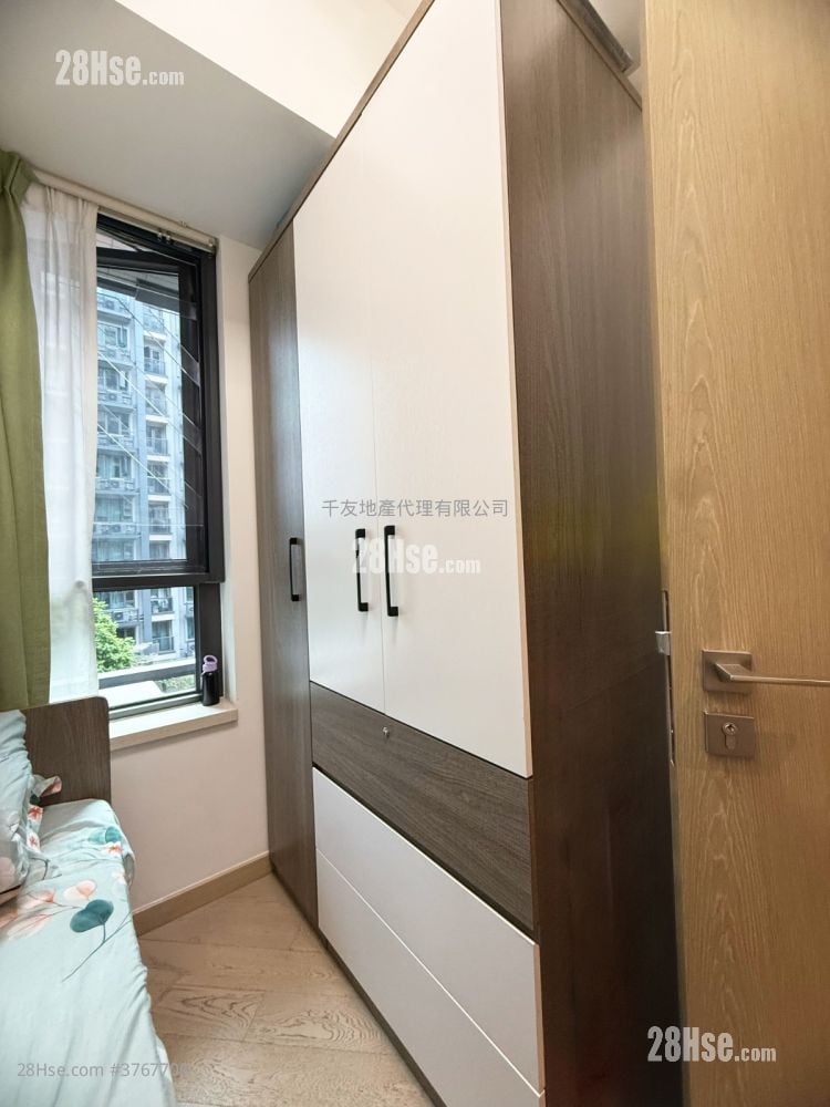 Wetland Seasons Park Rental 3 Bedrooms , 2 Bathrooms 664 ft²