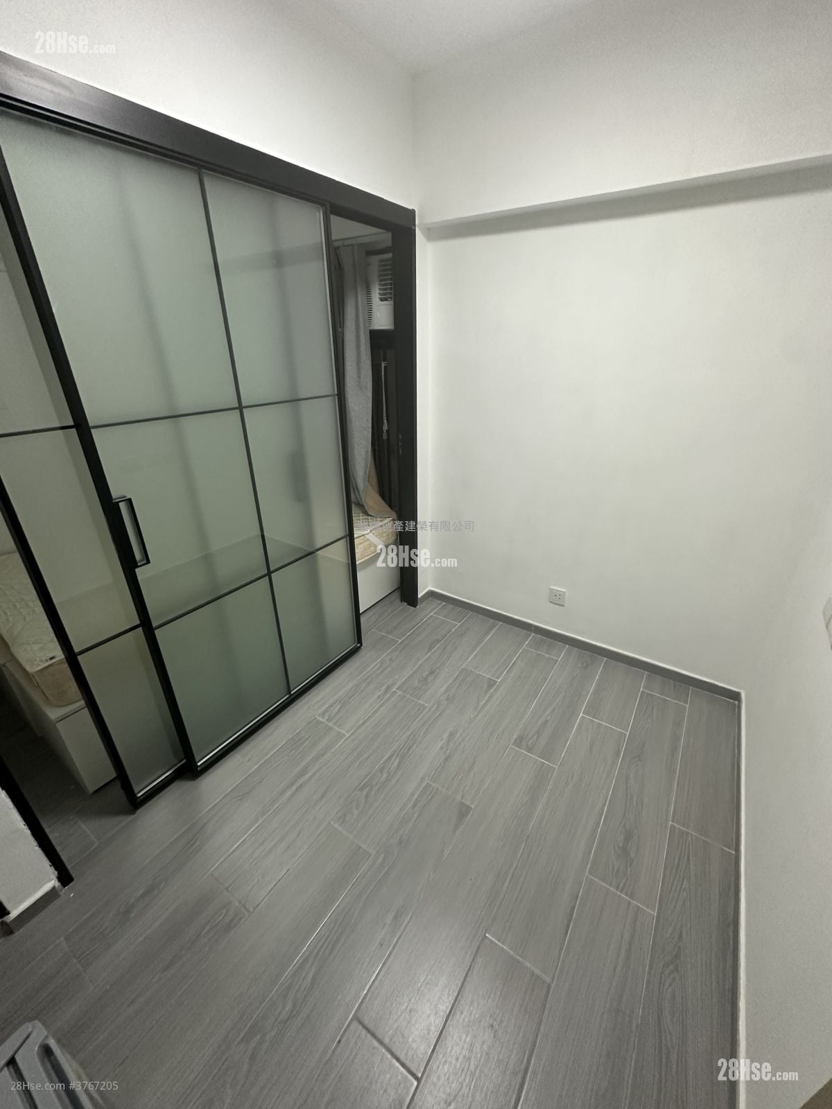 Kim Tak Building Rental 1 Bedroom , 1 Bathroom 150 ft²