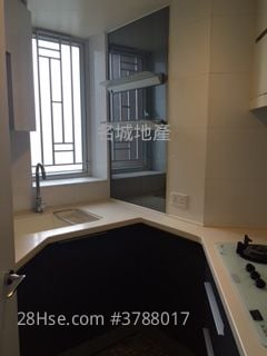 Festival City Rental 3 Bedrooms , 2 Bathrooms 741 ft²