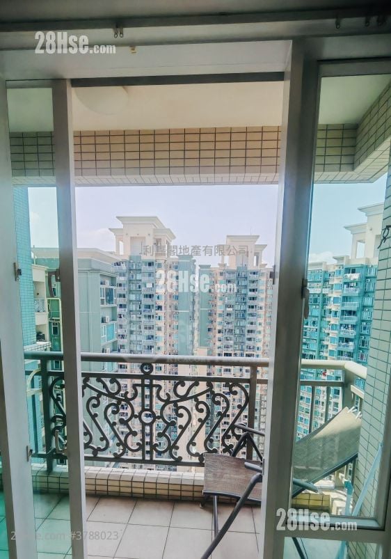 Metro Town Sell 3 Bedrooms , 2 Bathrooms 629 ft²