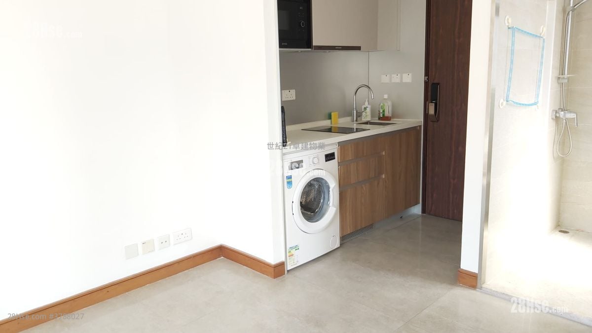 Ava62 Sell 1 Bathroom 206 ft²