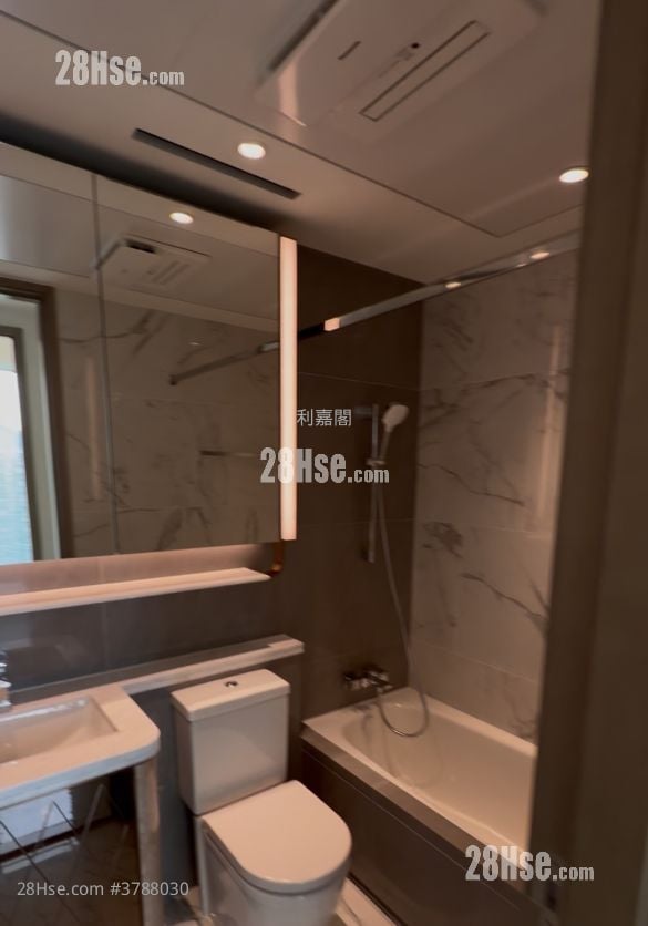 KOKO Hills 售盘 2 房 , 1 浴室 425 平方尺