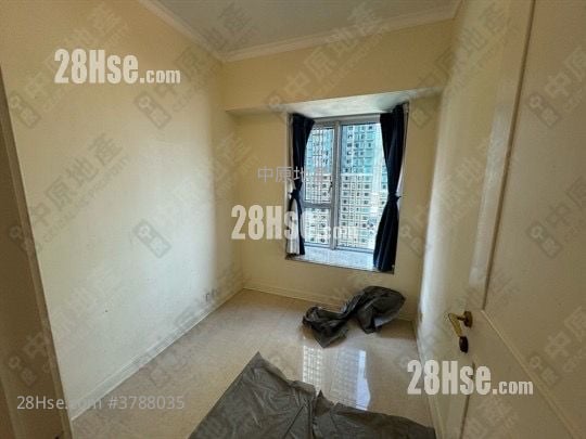 Banyan Garden Sell 3 Bedrooms , 2 Bathrooms 735 ft²